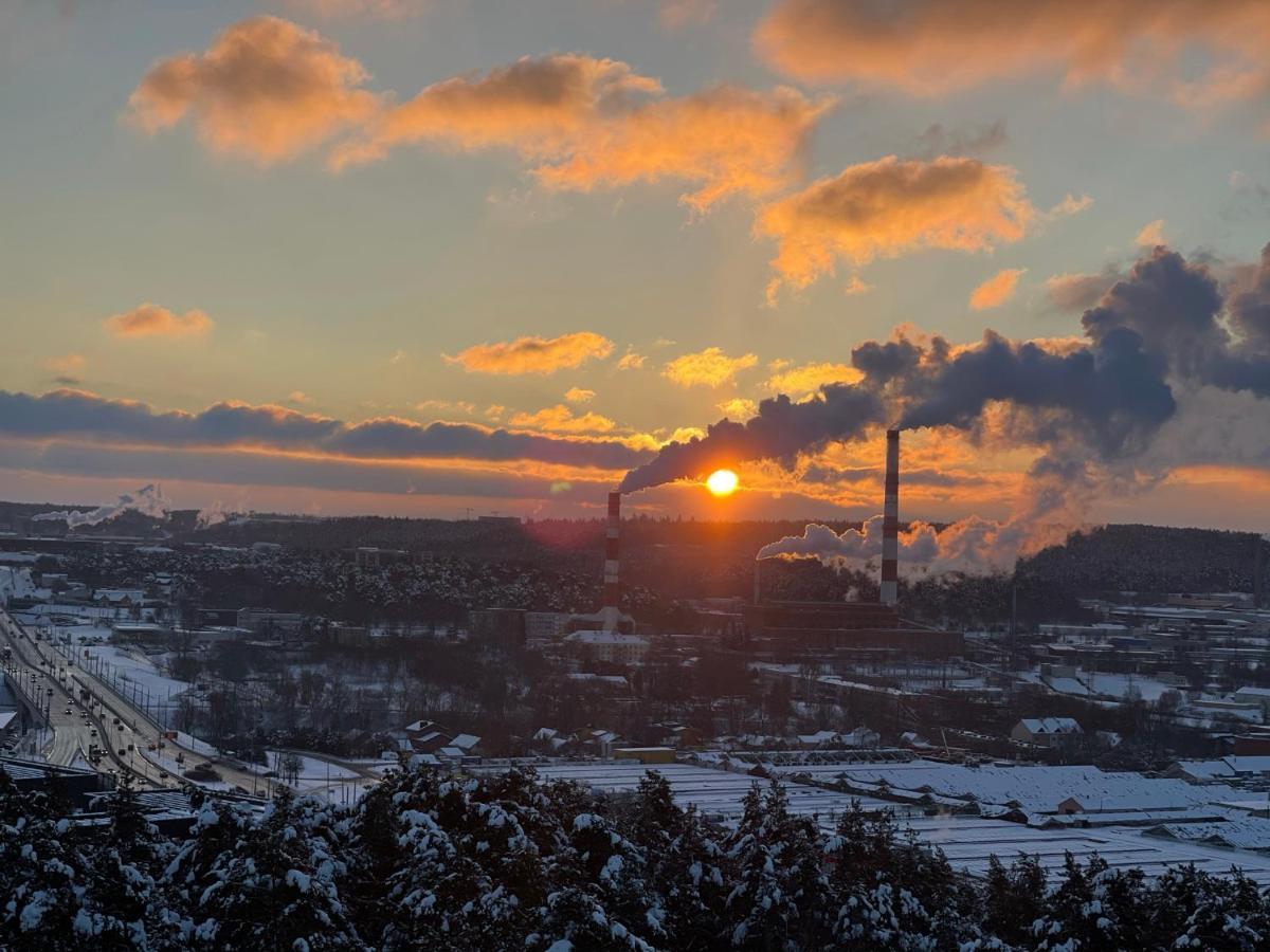 Panoramic View And Free Parking